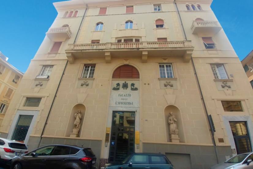 Palazzo delle Esposizioni in Via Nino Bixio 24, sede dello Studio Piaggio a Chiavari